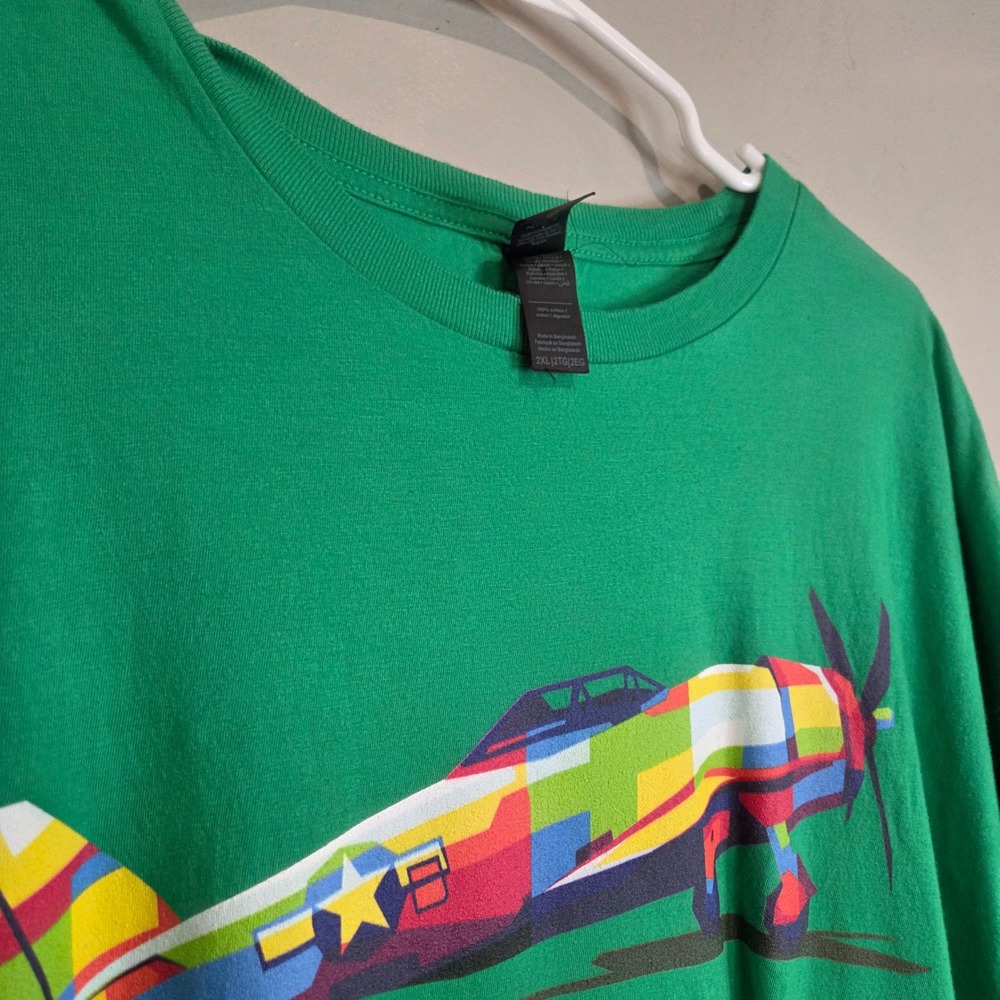 Gildan WWII Fighter Plane Graphic T Shirt Mens 2XL Green Aviation Pop Art Cotton